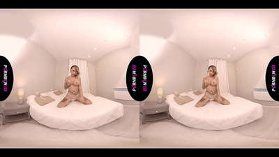 PORNBCN VR Yakura Spanish MILF inobata bonyora uye inoyamwa mboro yako muPOV ichisvuta nekukwenya makumbo ake.